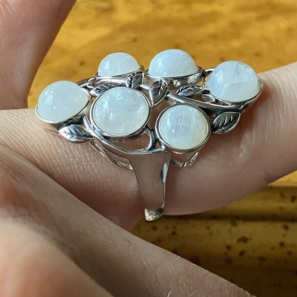 Natural Rainbow Moonstone Sterling Silver Cocktail Ring Size 6 - Picture 3 of 9